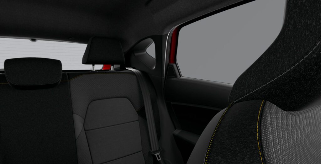 RENAULT-CAPTUR-TECNHO-TCE-EDC-MHEV-interior-trasera.jpg
