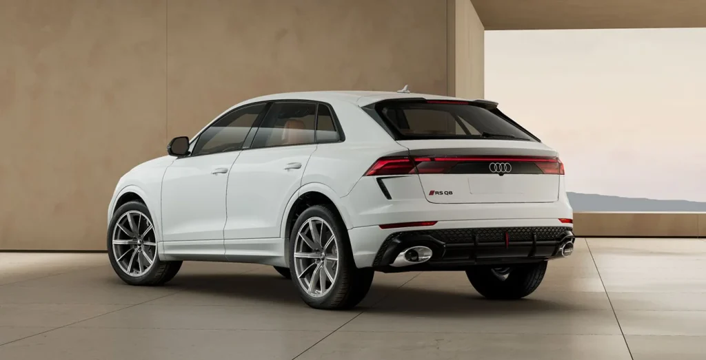 Audi-RS-Q8-441kW-TipTronic-trasera-1.webp