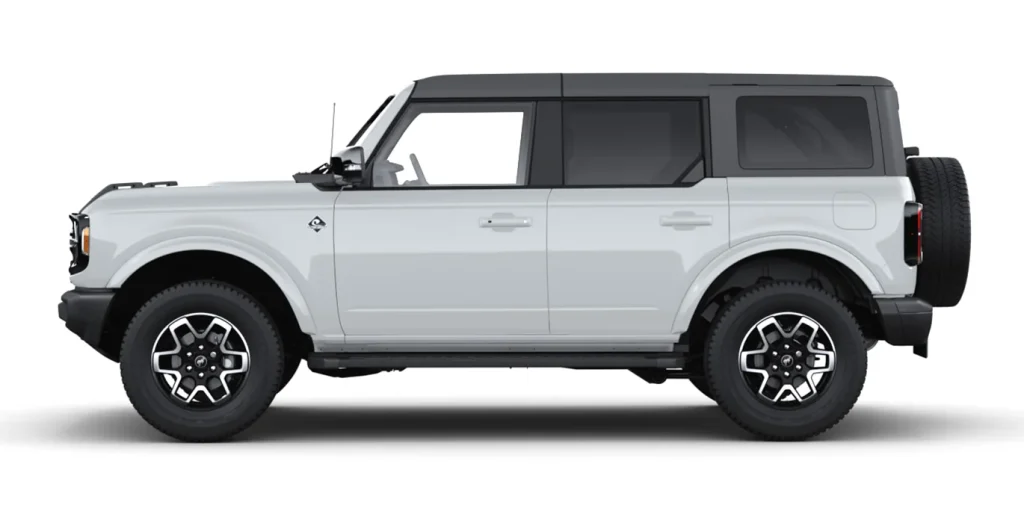 FORD-Bronco-Outer-Banks-2.7-EcoBoost-V6-335CV-lateral-1.webp