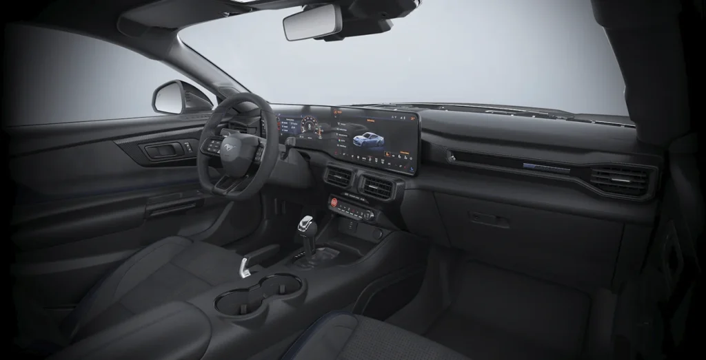 Ford-Mustang-5.0-Ti-VCT-V8-Mustang-Dark-House-AT-interior-delantera-II-1.webp