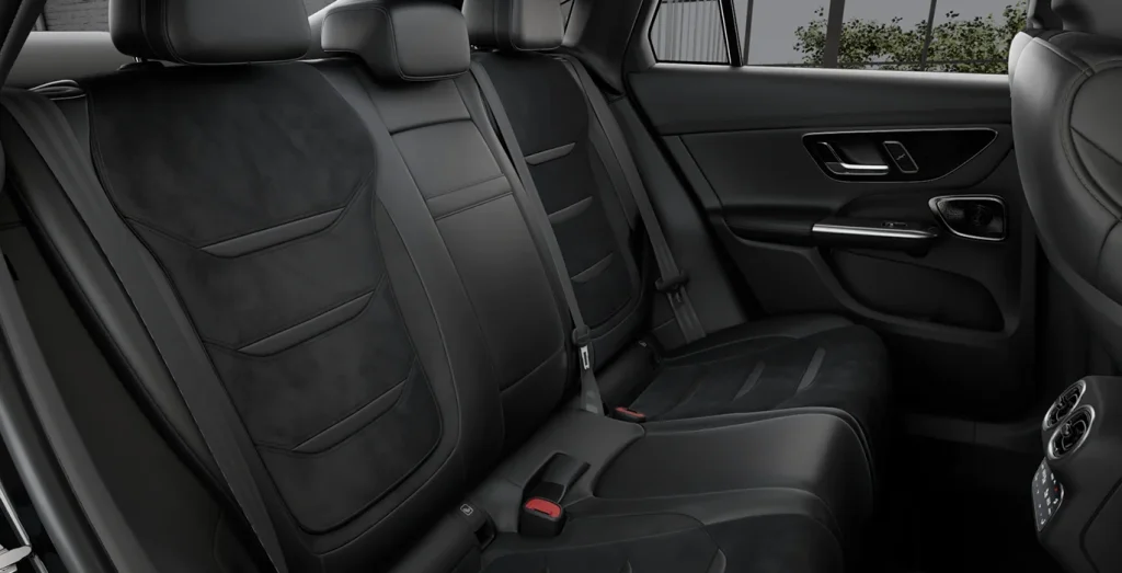 Mercedes-AMG-GLC-Coupe-63-S-E-Performance-interior-trasera-1.webp