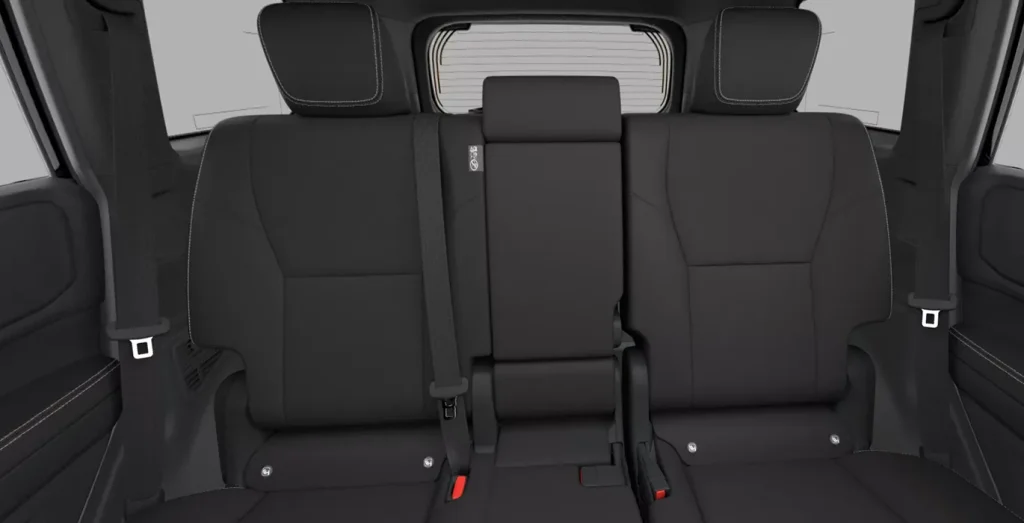 Toyota-Land-Cruiser-250-Hybrid-48V-VX-interior-trasera-1.webp