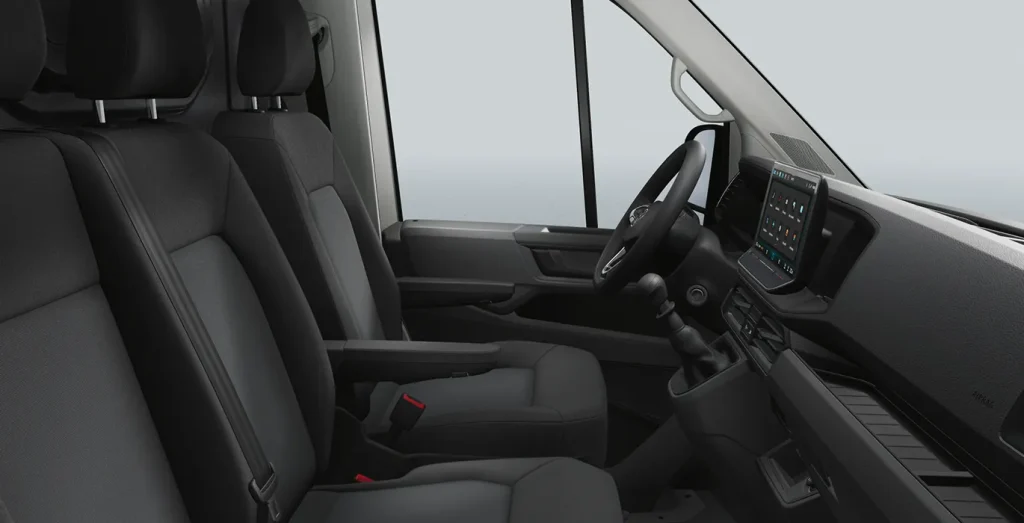 VOLKSWAGEN-Crafter-35-Furgon-BL-TA-L4H3-2.0-TDI-103kW-140CV-ISOTERMO-interior-delantera-II-2.webp