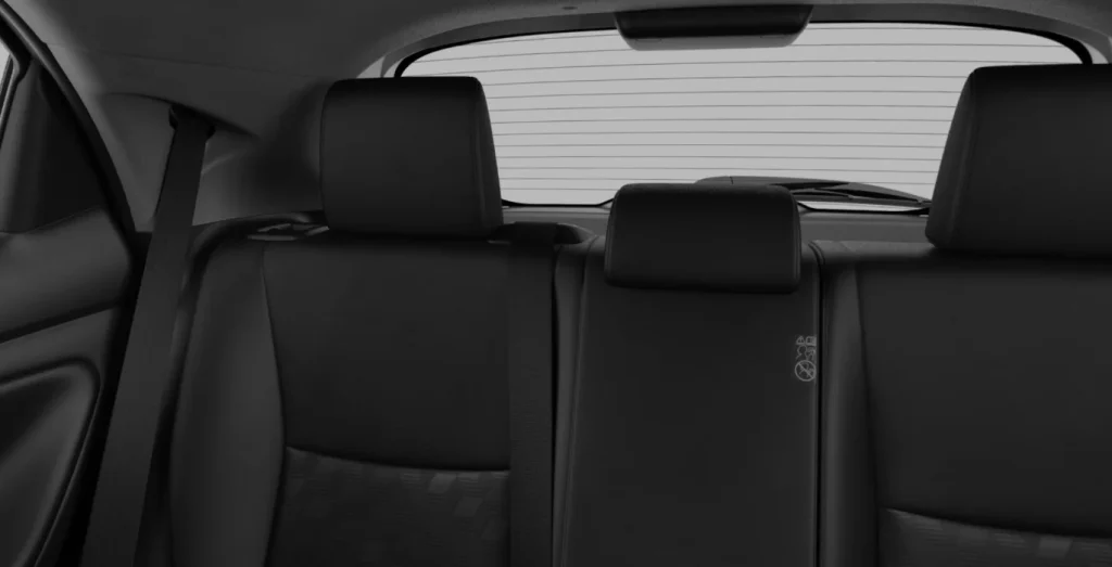 Mazda-2-Hybrid-1.5-85kW-116CV-CVT-Centre-Line-interior-trasera