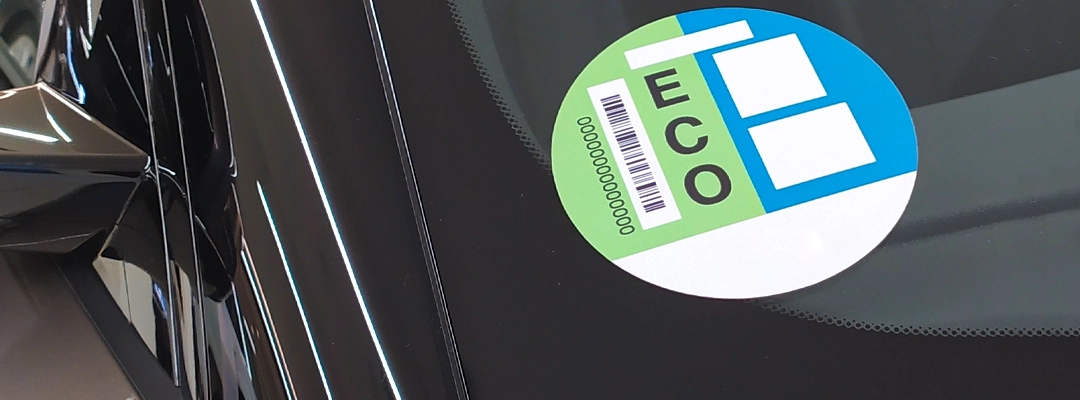 ¿Qué coches tienen etiqueta ECO en Almería?